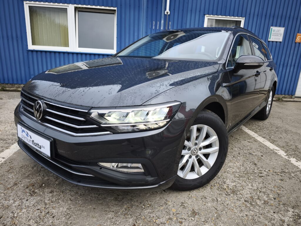 Passat Variant Business 2.0 TDI DSG SCR Premium Flotta Plus Passat Variant Business 2.0 TDI DSG SCR Premium Flotta Plus