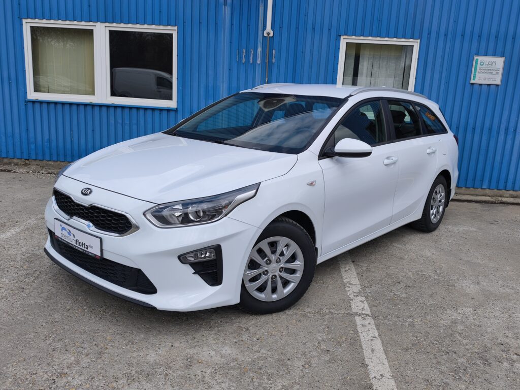 Ceed Silver 1.6 CRDi SW Premium Flotta Plus Ceed Silver 1.6 CRDi SW Premium Flotta Plus